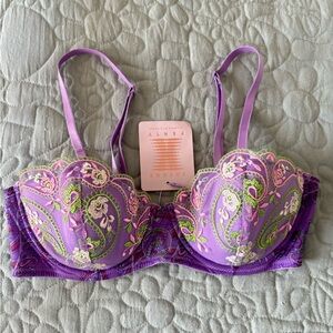 NWT Savage X Fenty Lace Bra
